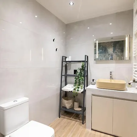 Modern & Comfy Apartment Thessaloniki Exterior photo